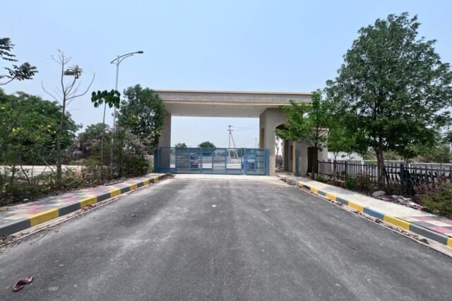 167 sq.yds for sale in  Bhashyam Oxygen County-Nandigama